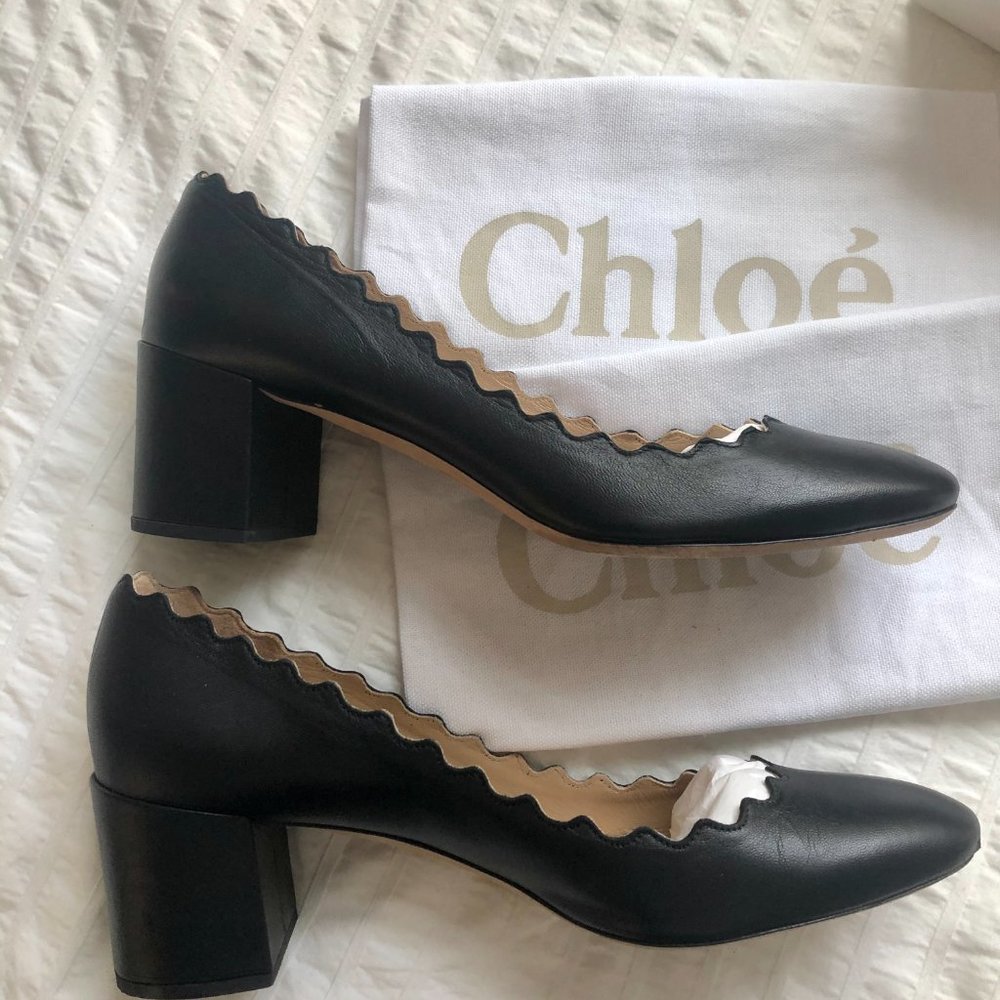 CHOLE Scalloped Leather Pumps, Size 8.5